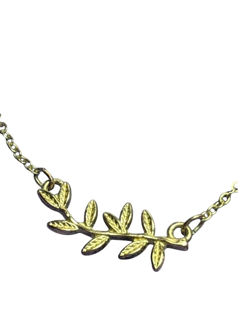 Time and Tru Goldtone Olive Branch Necklace 17 - 20 inches Long